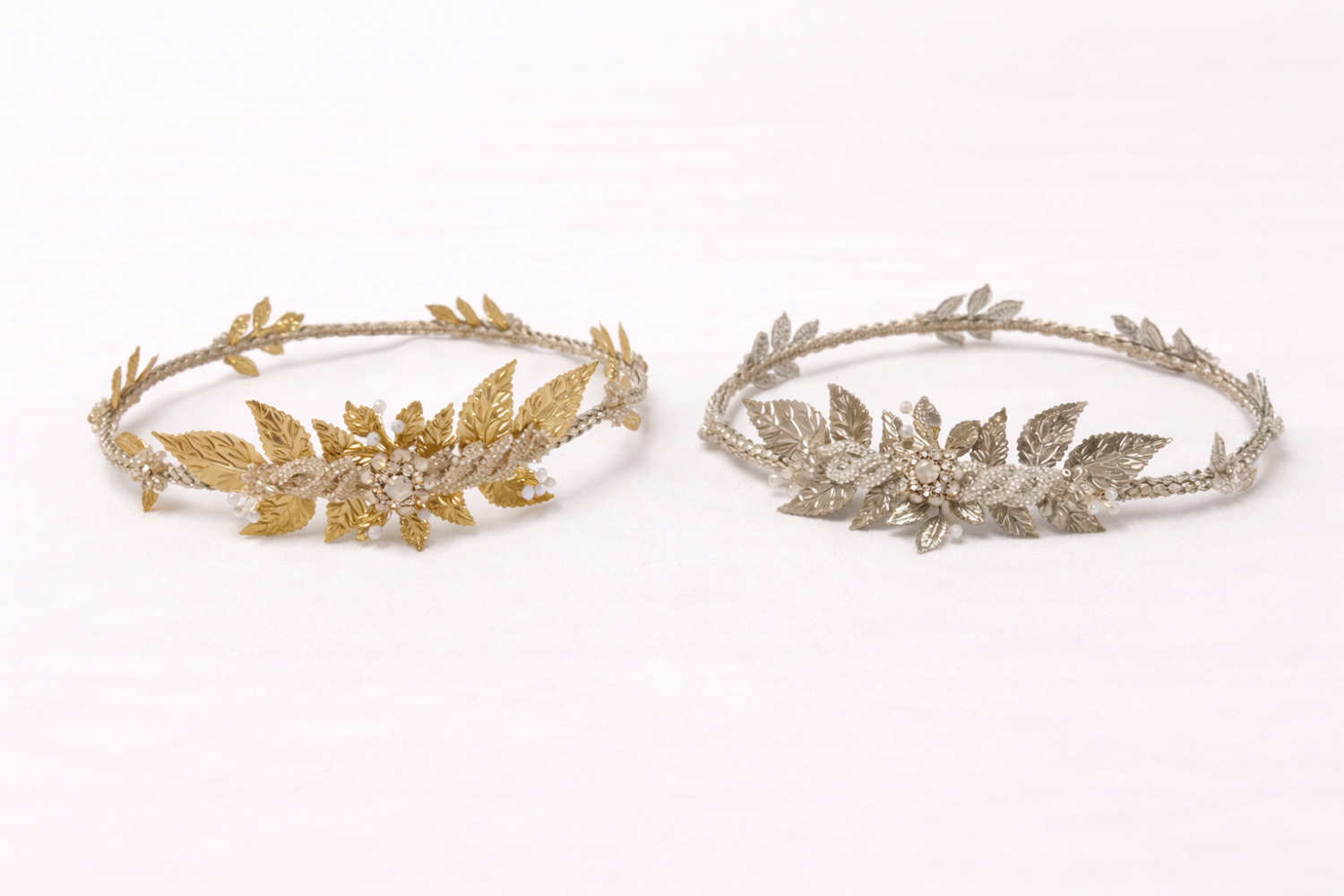 CORONA CAMBRIDGE- ESPERANZA BERTRAN-GOLD-NOVIA