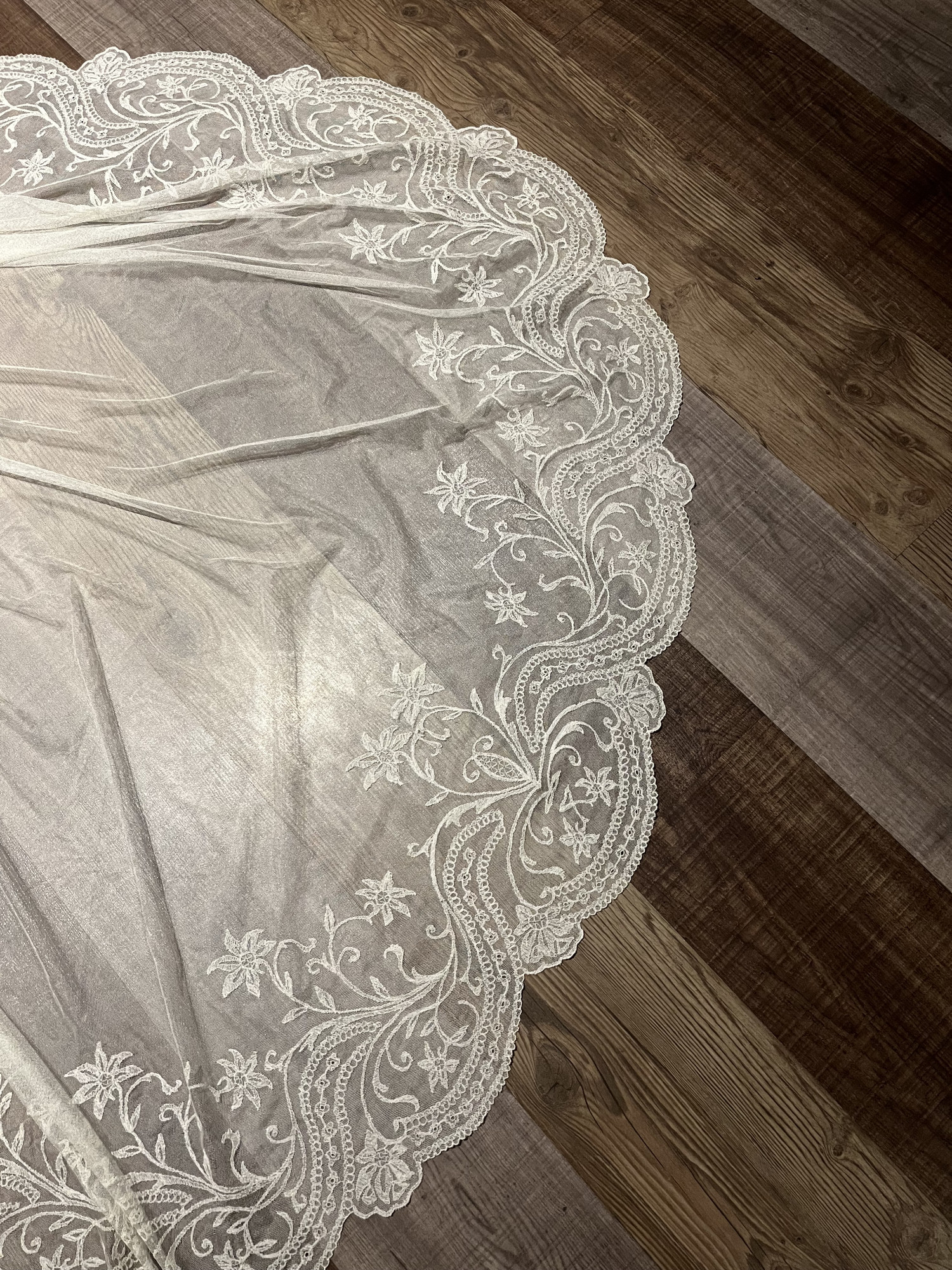 MANTILLA BRAHMS- ESPERANZA BERTRAN- GOLD- NOVIA